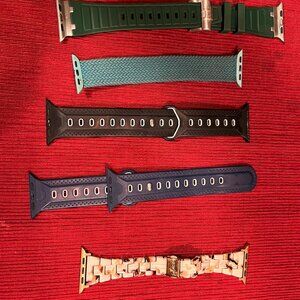 Apple watch bands - almost new, size 42 /44